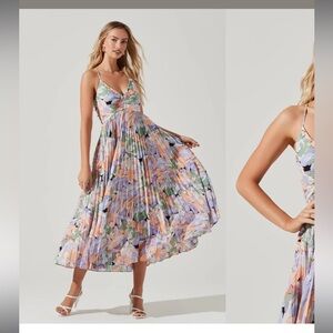 ASTR the Label Blythe Floral Plisse Midi Dress